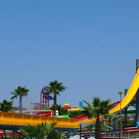 Family Opposite Aquashow Waterpark 빌라 *